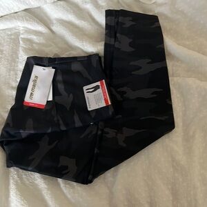 Marika ankle leggings, black/gray camo print size M